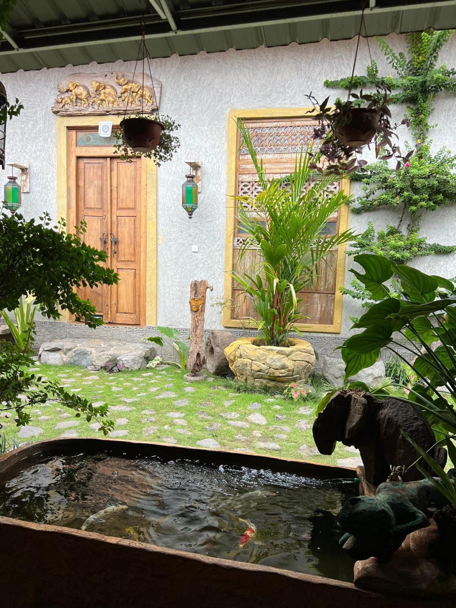 A Pousada Vin Vin Ubud Exterior foto